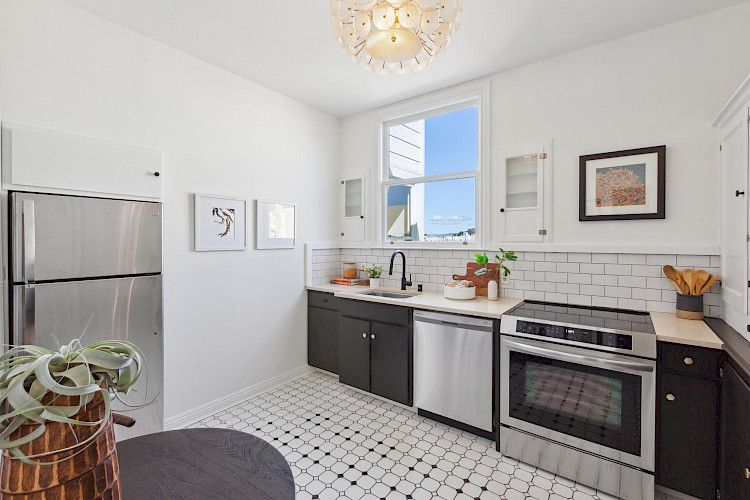 2230 Francisco Street, #109 27