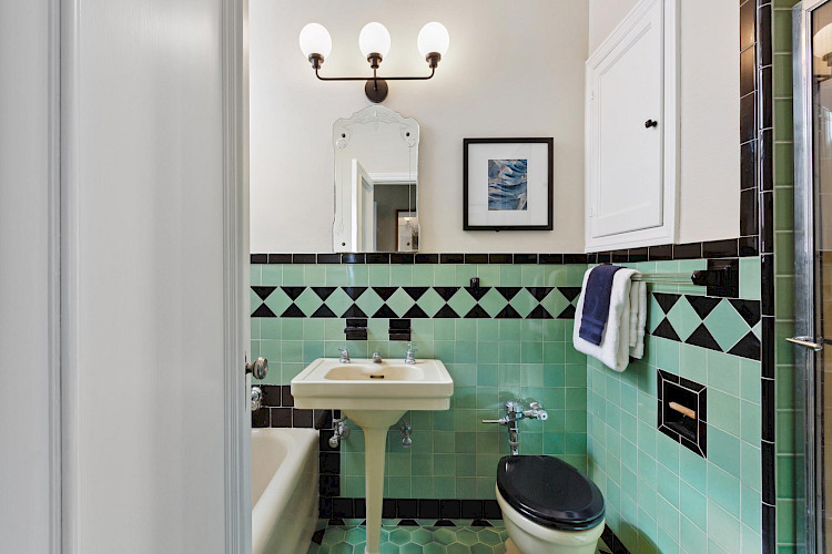 2230 Francisco Street, #109 40