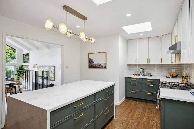 89 Martha Avenue 33