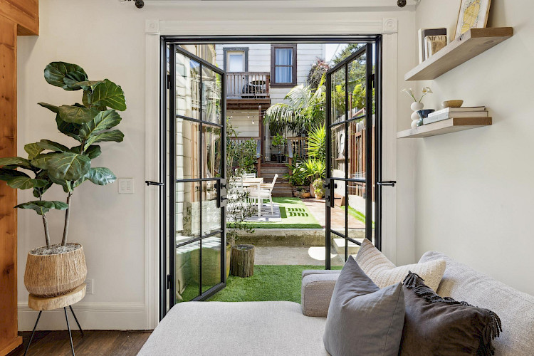 1582 Sanchez Street 11