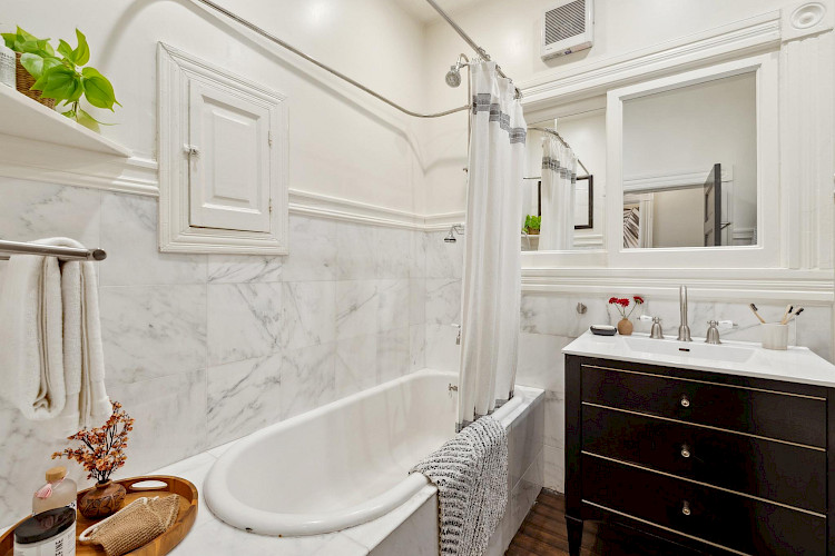 1582 Sanchez Street 40