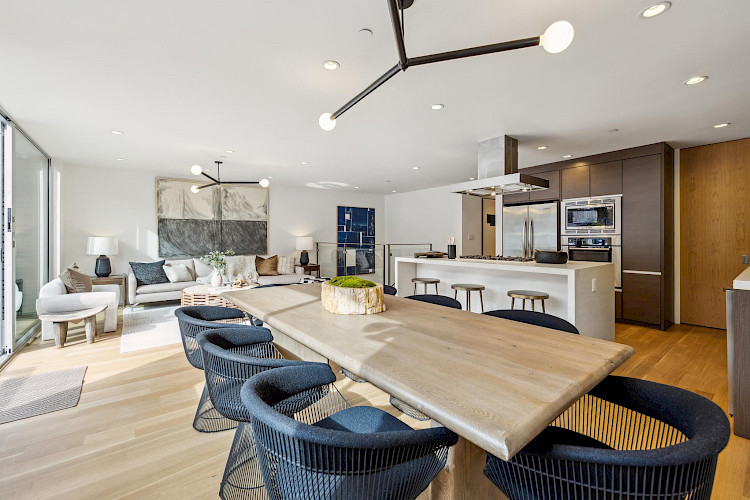 392 Eureka St. 27