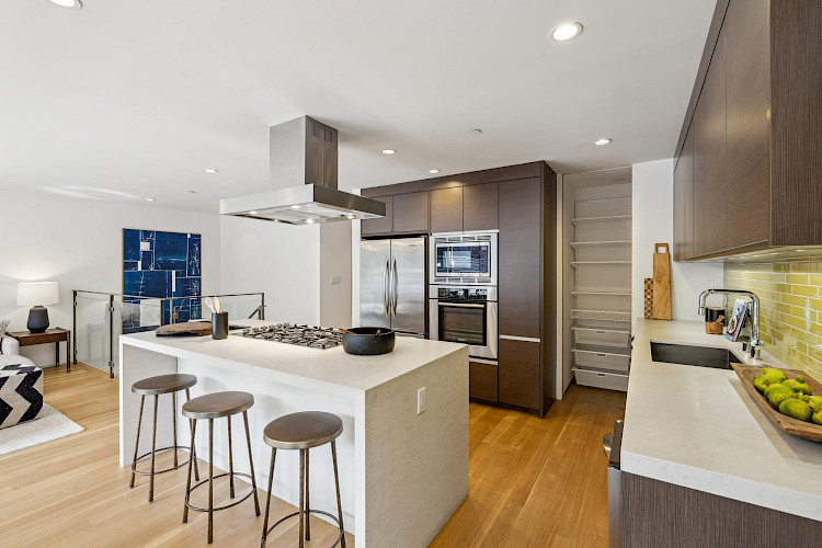 392 Eureka St. 33