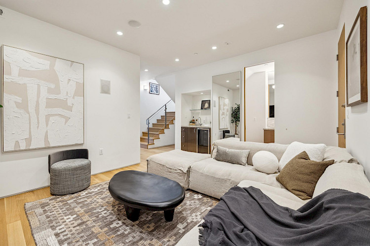 392 Eureka St. 50