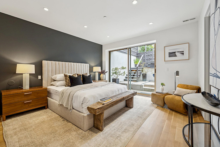 392 Eureka St. 55
