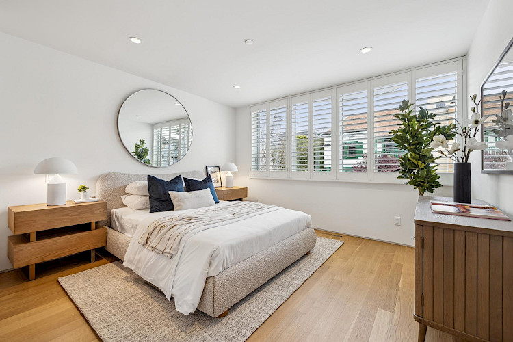392 Eureka St. 72