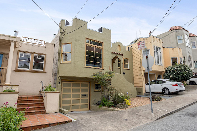 51 Deming St 12