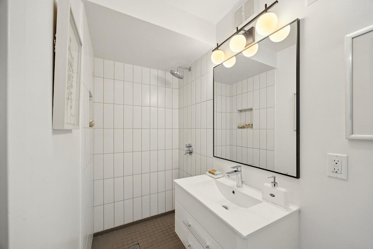 51 Deming St 41