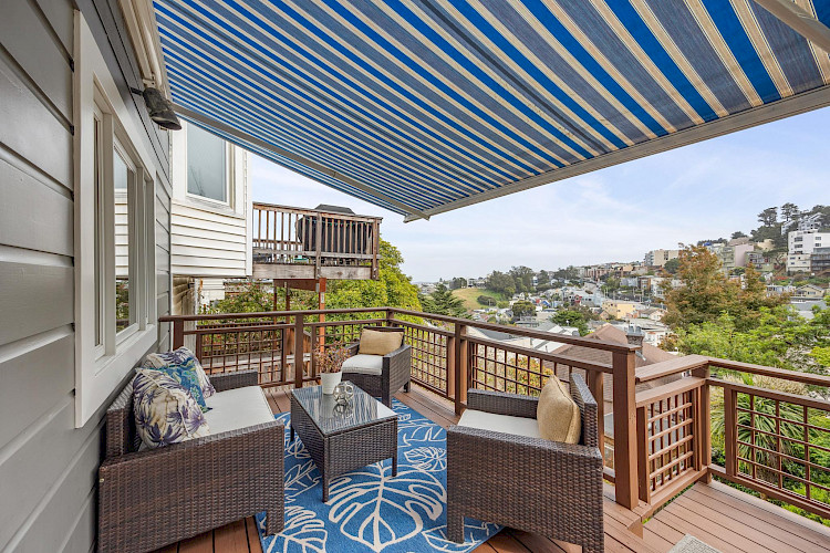 51 Deming St 53