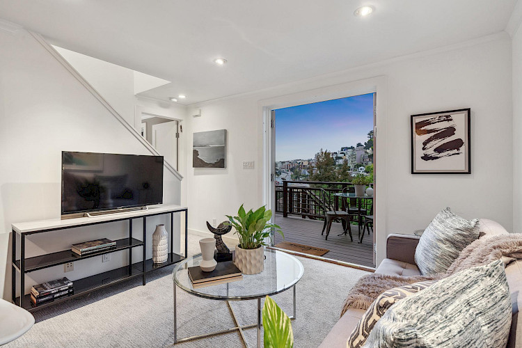 51 Deming St 77