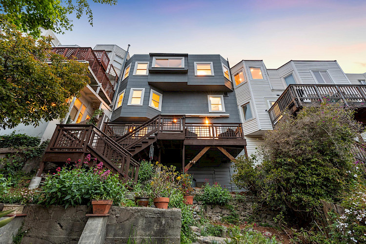 51 Deming St 87