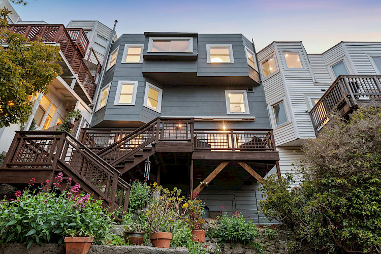 51 Deming St 88