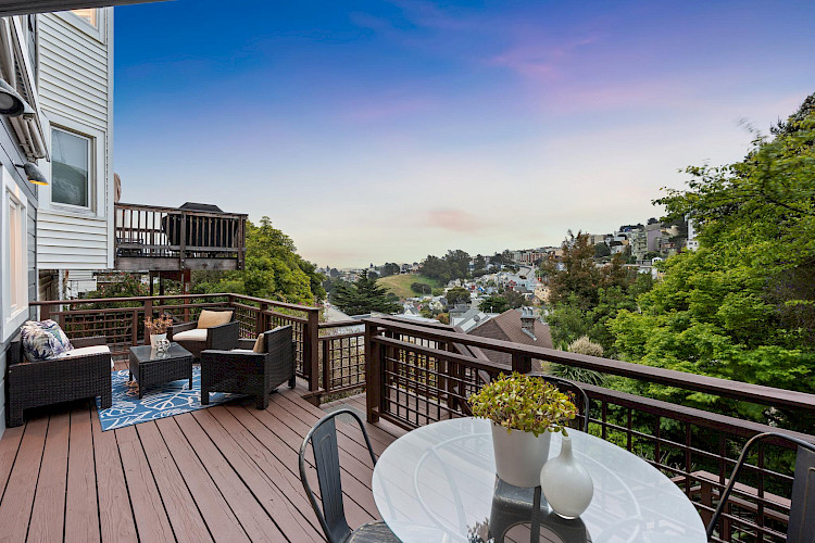 51 Deming St 8