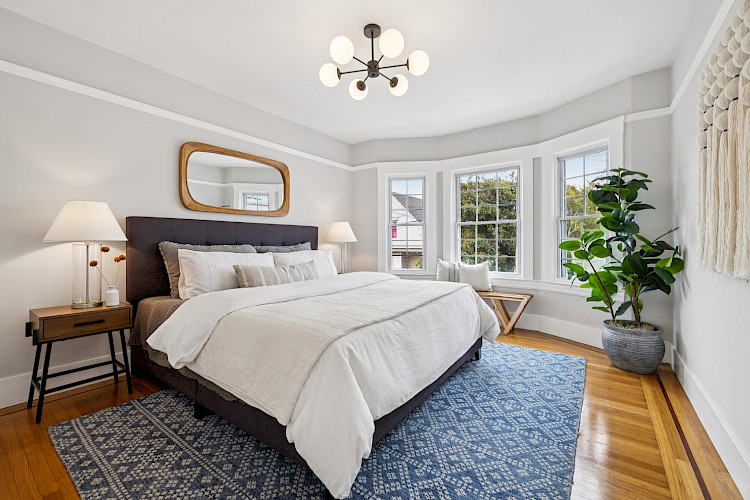 57 Theresa St 6