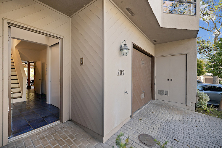 209 N. Lake Merced Hills 13