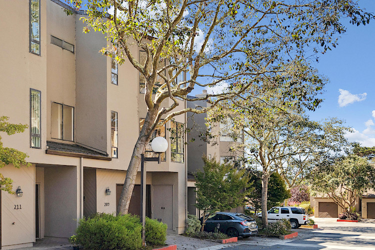 209 N. Lake Merced Hills 94