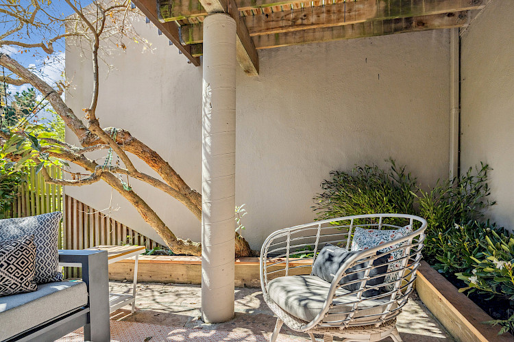 209 N. Lake Merced Hills 25
