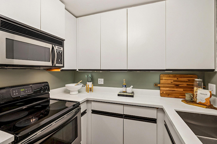 1755 Filbert Street, #1k 27