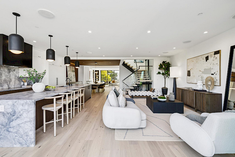 2758 Filbert Street 26