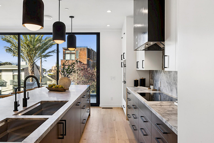 2758 Filbert Street 30