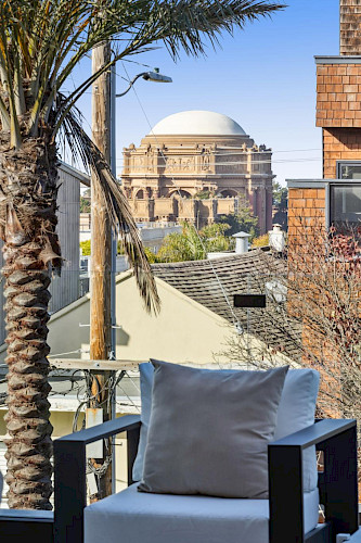 2758 Filbert Street 32