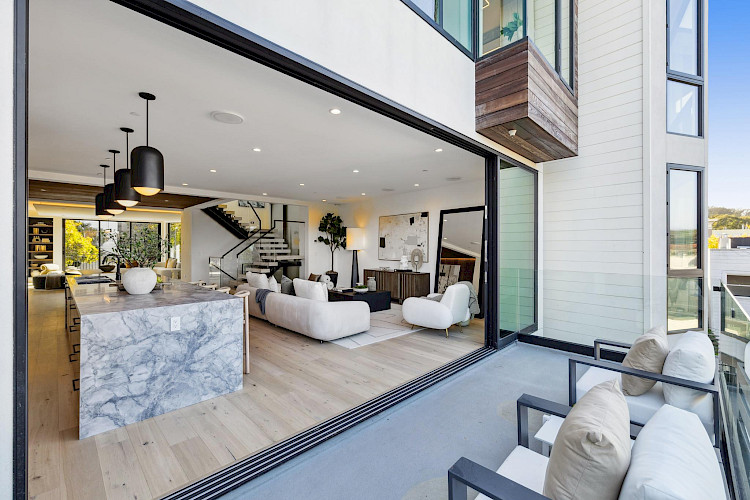 2758 Filbert Street 34