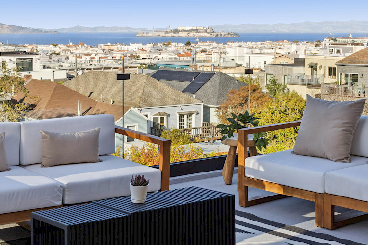 2758 Filbert Street 54