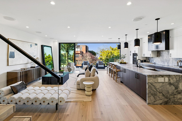 2758 Filbert Street 4