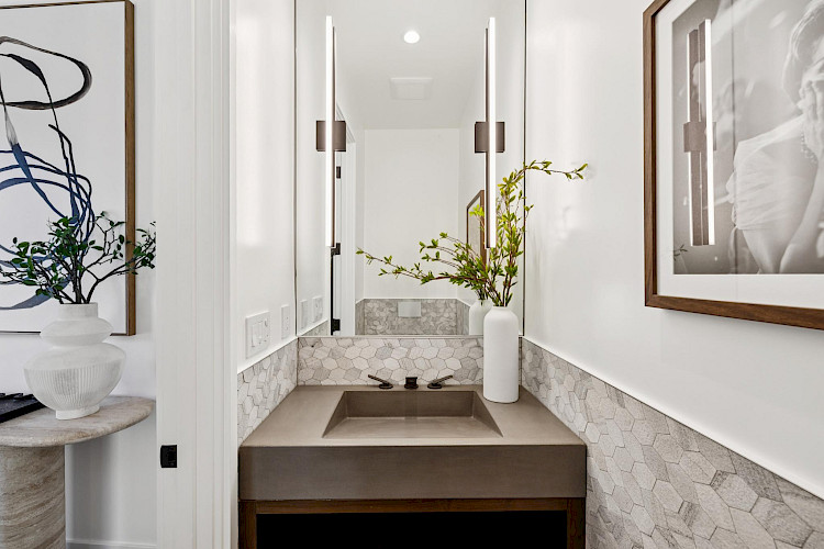 2758 Filbert Street 35