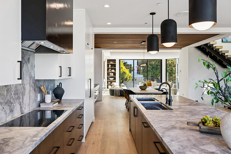 2758 Filbert Street 8