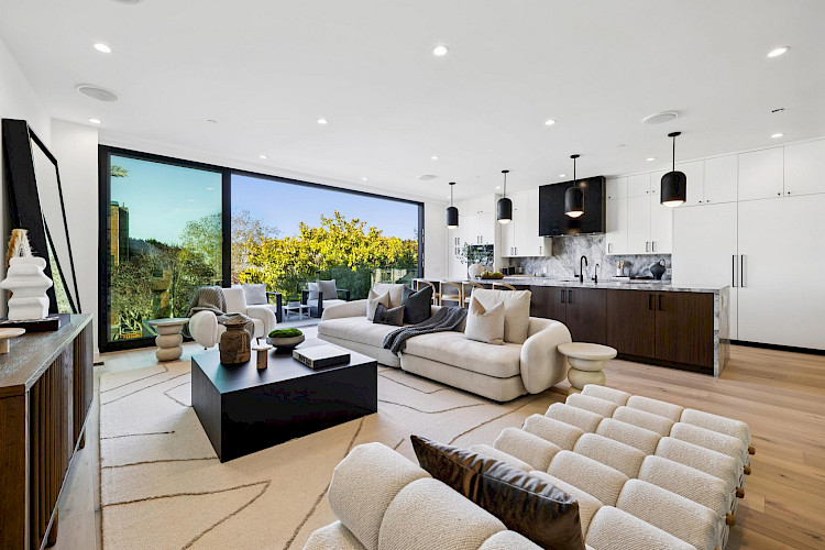 2758 Filbert Street 11