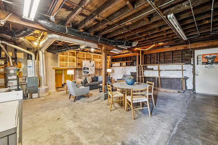 662 Lisbon Street 42