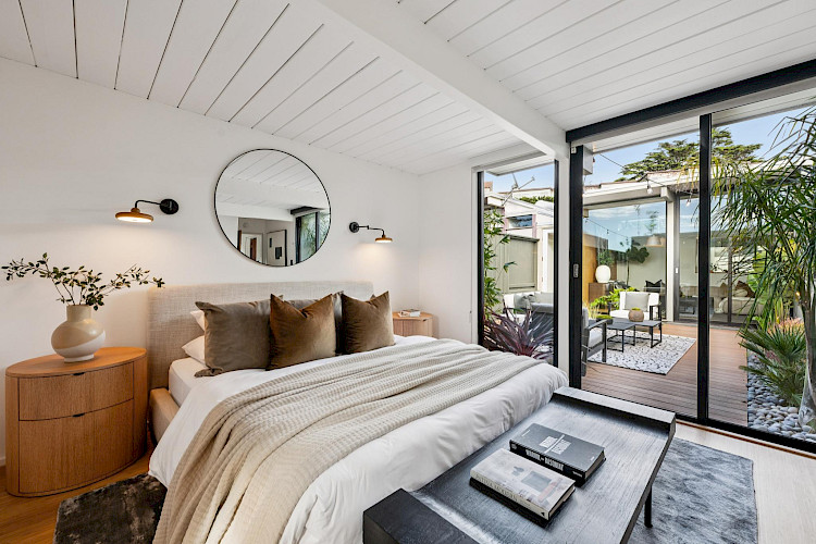 1027 Duncan Street 37