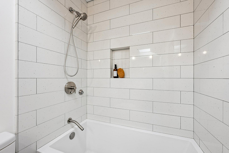 1027 Duncan Street 51