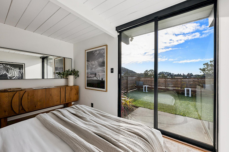 1027 Duncan Street 56