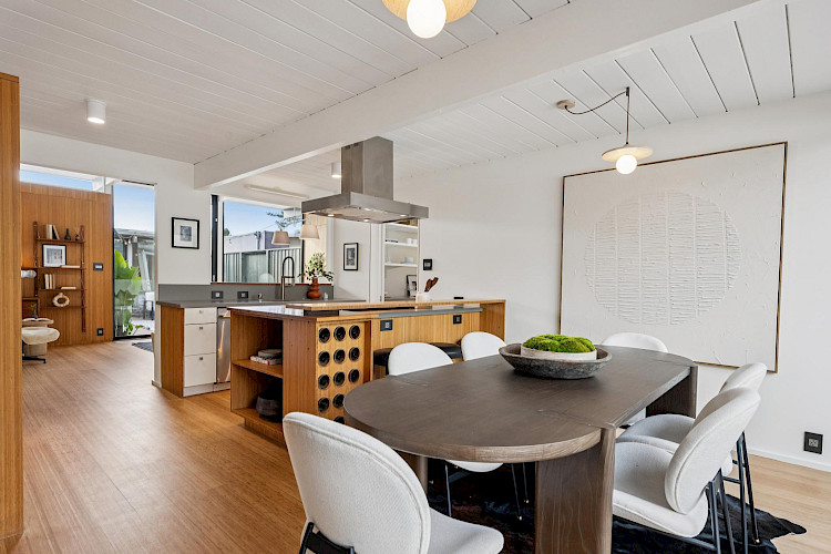 1027 Duncan Street 4