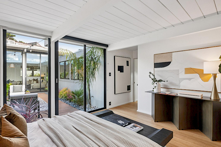 1027 Duncan Street 8