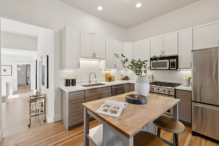 814 Hampshire Street 28