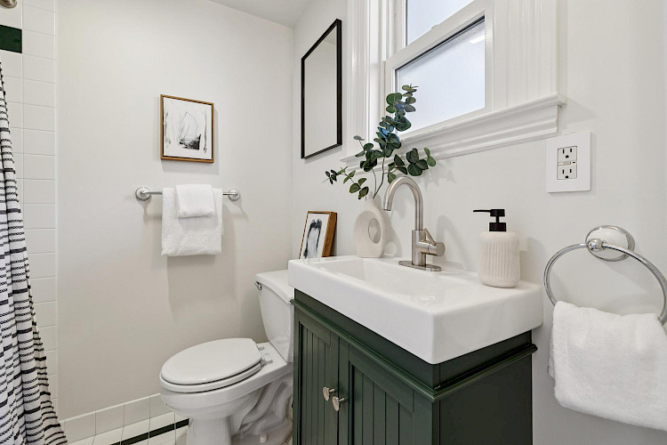 814 Hampshire Street 45