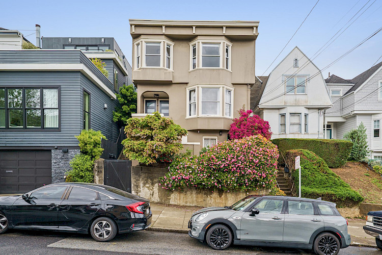 748-750 Elizabeth Street 10