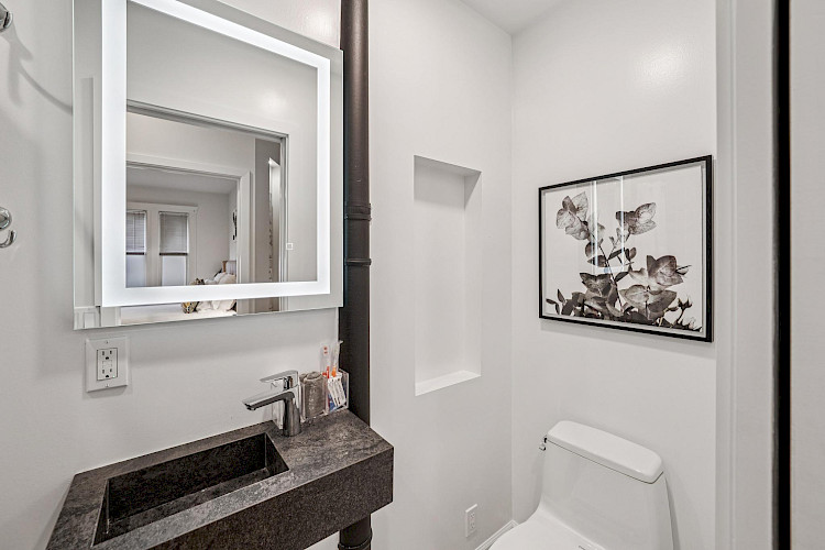 748-750 Elizabeth Street 23