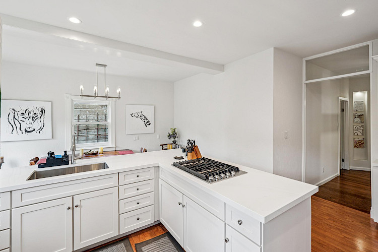 748-750 Elizabeth Street 35