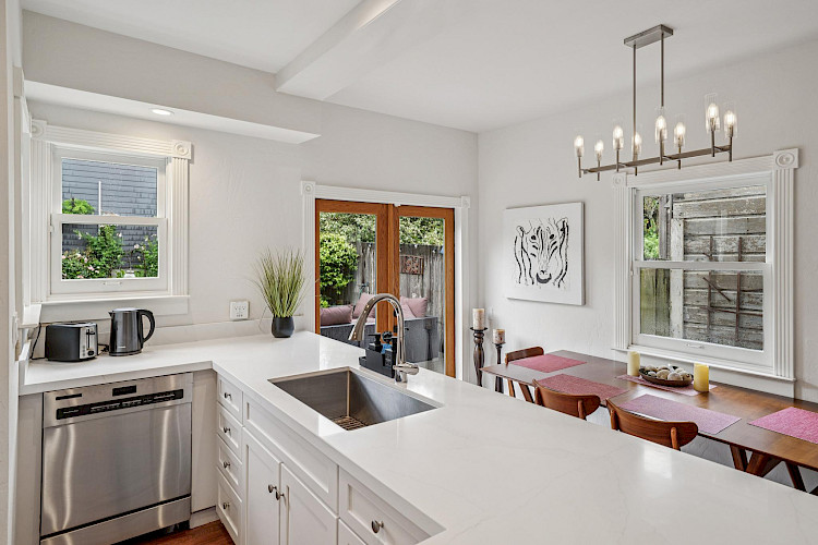 748-750 Elizabeth Street 40