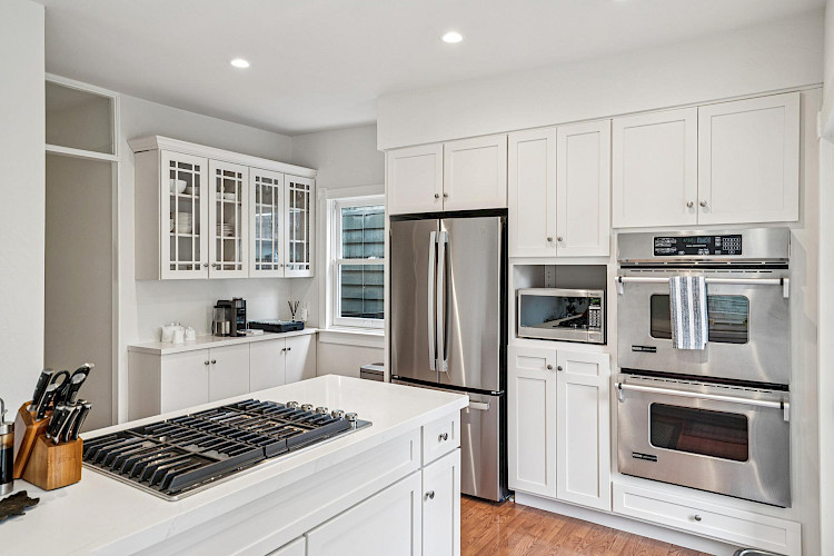 748-750 Elizabeth Street 45