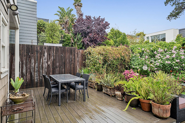 748-750 Elizabeth Street 47