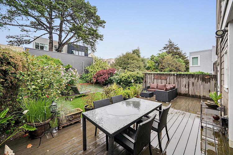 748-750 Elizabeth Street 48