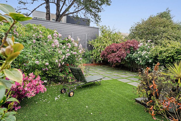 748-750 Elizabeth Street 49