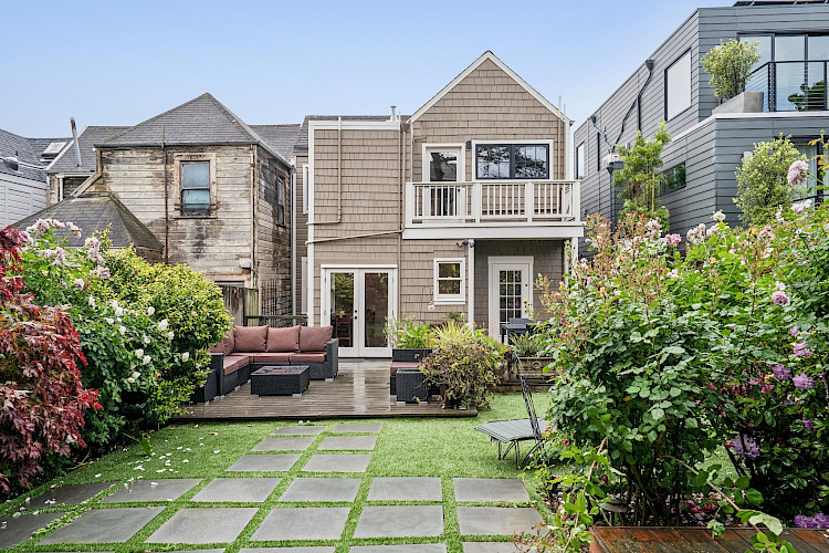 748-750 Elizabeth Street 58