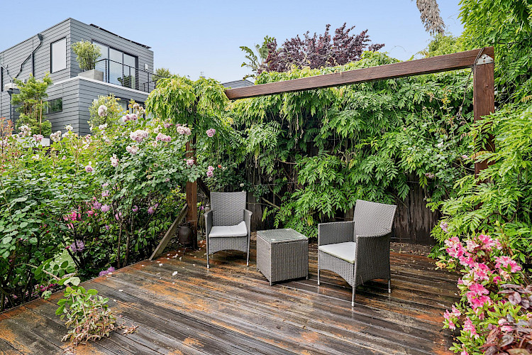 748-750 Elizabeth Street 59