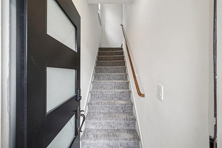 748-750 Elizabeth Street 60